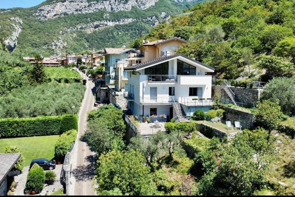 Viewlake Apartment Torbole Sul Garda Buitenkant foto