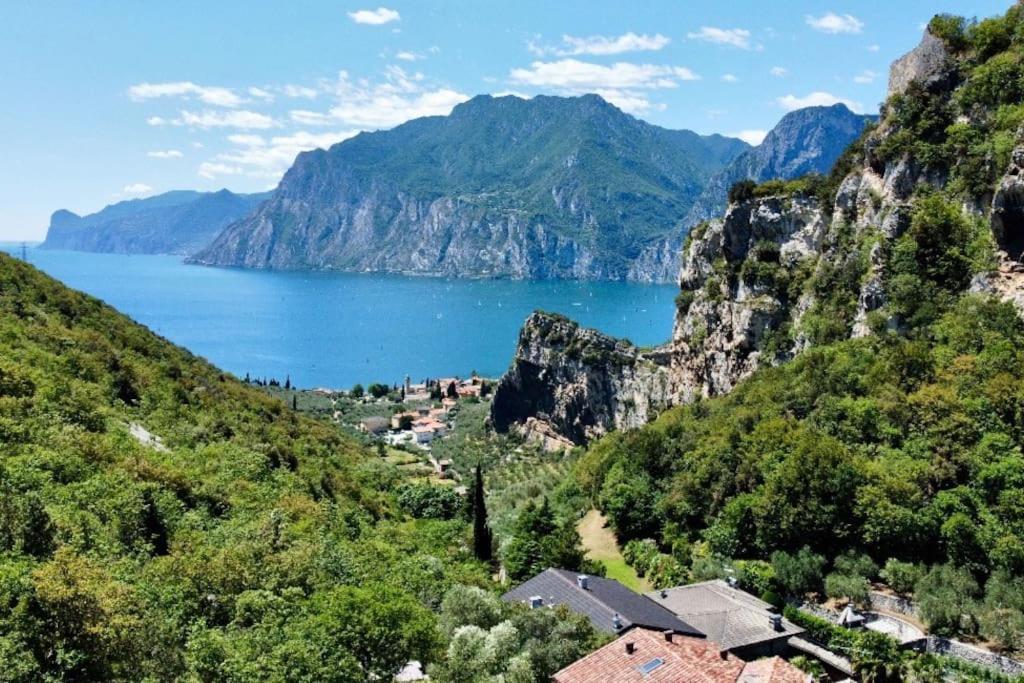 Viewlake Apartment Torbole Sul Garda Buitenkant foto