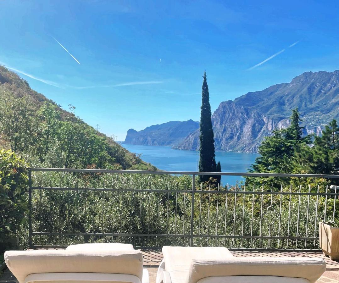 Viewlake Apartment Torbole Sul Garda Buitenkant foto